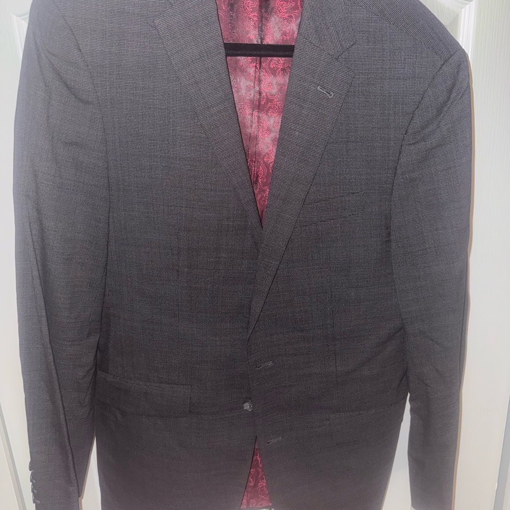 Men's Gray Suit